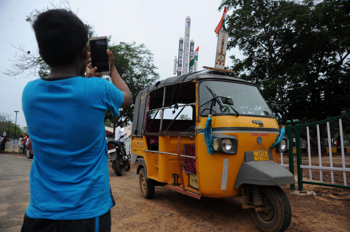 Visitors at Space Launch Gallery to view GSLV Mark III, the rocket that is being used for the Chandrayaan-2 mission at Satish Dhawan Space Centre (SDSC) SHAR, Sriharikota, on Monday. (DH Photo Pushkar V)
