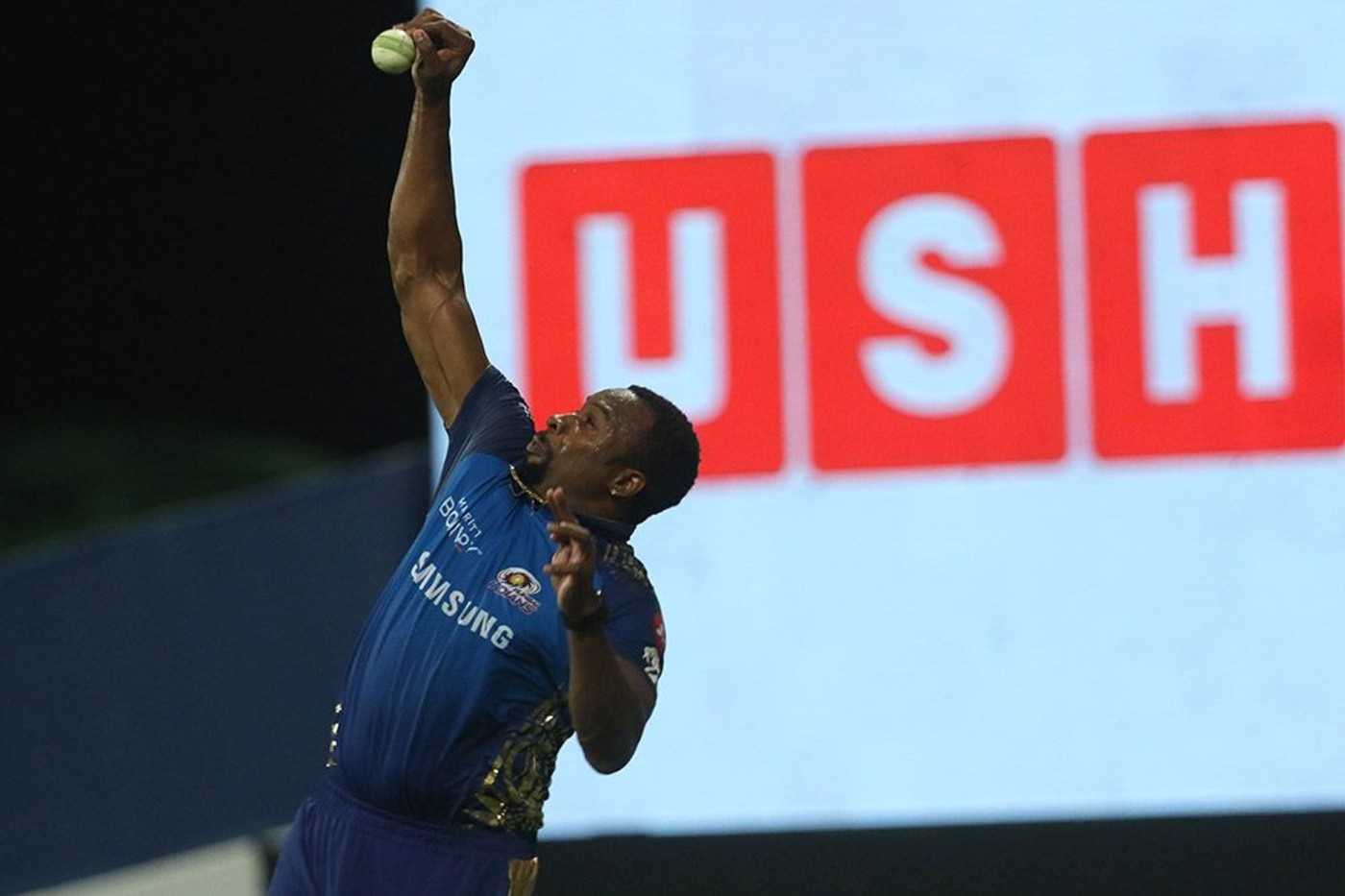 Kieron Pollard of Mumbai Indians takes a catch of Jos Buttler of Rajasthan Royals.  Credit: Iplt20.com/BCCI