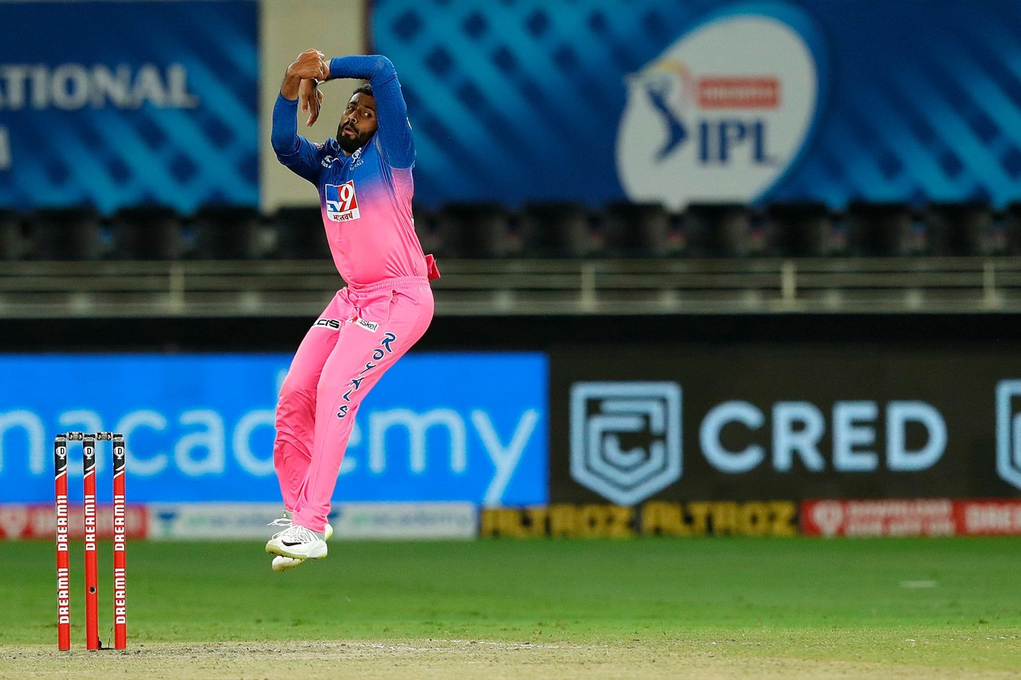 Shreyas Gopal of Rajasthan Royals bowling during the match. Credit: IPL Official Website/iplt20.com