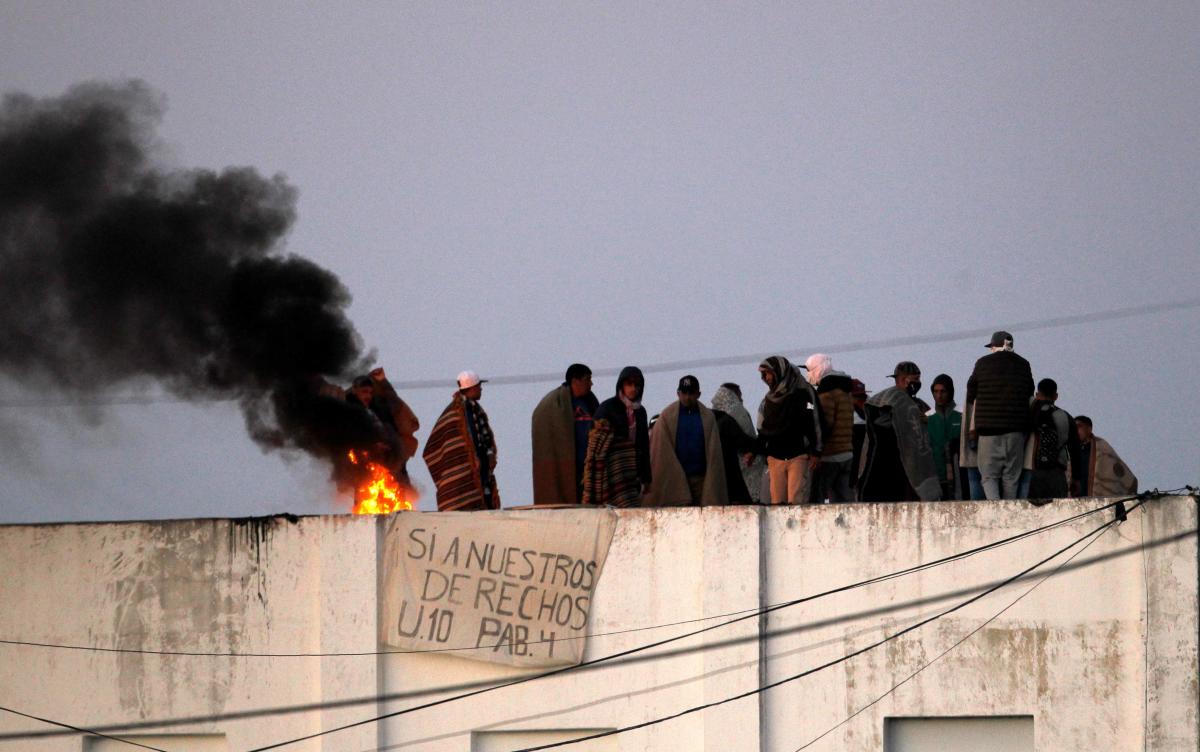 Riots took place Saturday in several jails in Buenos Aires province, where prisoners demanded the resumption of visits amid the new coronavirus pandemic. Credit: AFP Photo