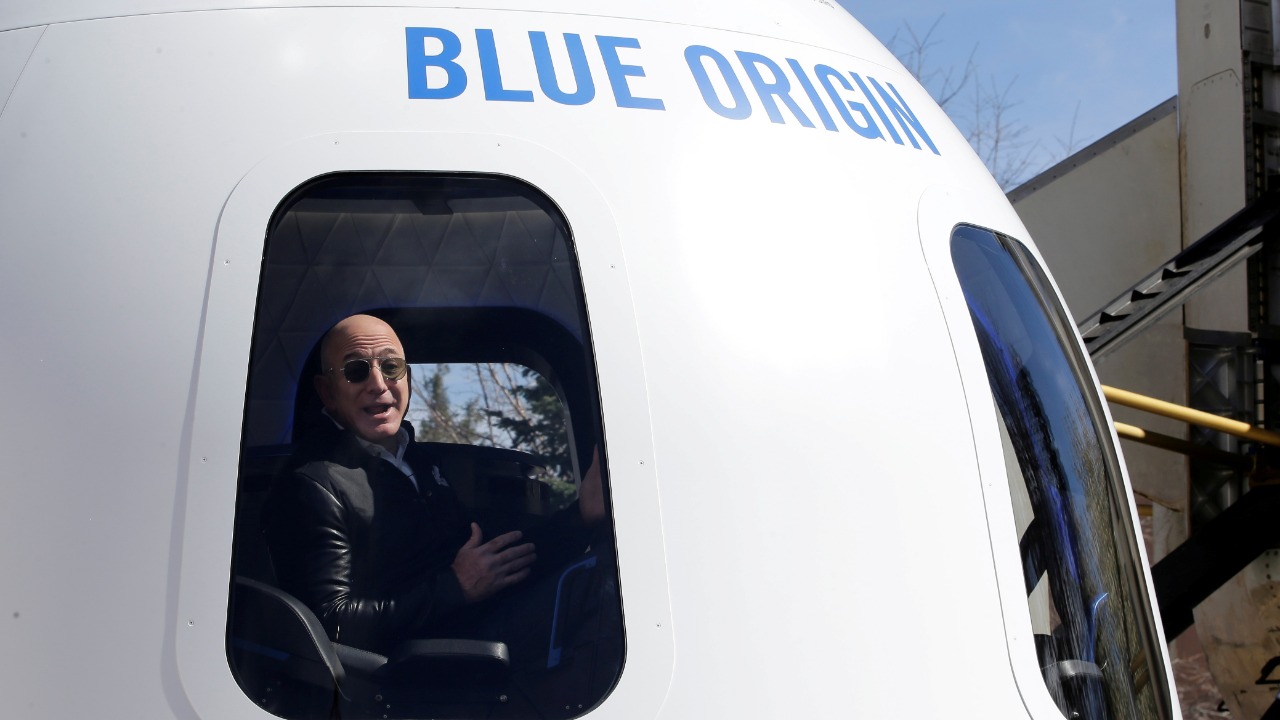 Blue Origin: Bezos' space company, which aims to make access to space cheaper with reusable launch vehicles. The company is currently testing rocket systems, as well as a moon lander called Blue Moon, with a first mission planned in 2024. Credit: Reuters Photo