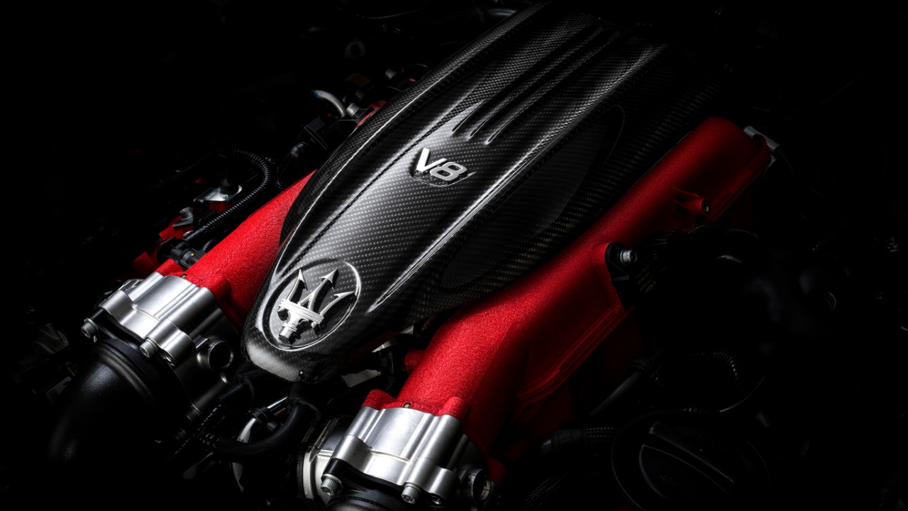 Engine | Maserati is offering three engines for the Ghibli - the 3.0-litre V6 & V8 Petrol engines, and an all-new 4-cylinder 2.0-litre engine with a 48V Hybrid system. Credit: Maserati.
