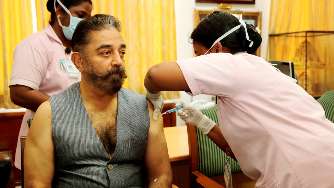 A medic administers the first dose of Covid-19 vaccine to Makkal Needhi Maiam (MNM) founder Kamal Haasan, during the second phase of a countrywide inoculation drive, at Ramachandra Hospital in Chennai. Credit: PTI Photo