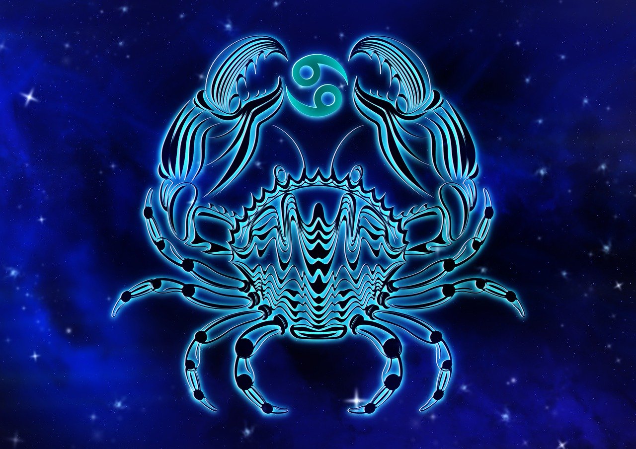 Cancer | Keep plans simple today since energy levels deplete quickly. A day for introspection and meditation. Mars makes you aggressive today, but the moon counteracts its effect, making you charming and pensive..| Lucky Colour: Saffron | Lucky Number: 3 | Credit: Pixabay Photo