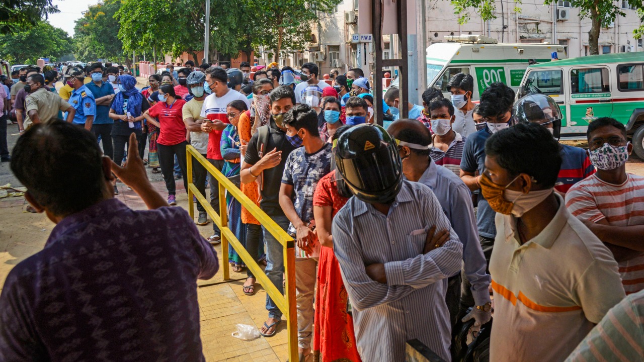 People above 18 years of age queue at a Covid vaccine centre in Bhubaneswar.