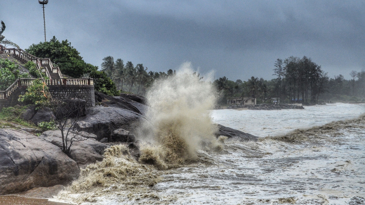 Huge waves are seen near Someshwara Temple as Cyclone Tauktae neared the Karnataka coast. Credit: PTI
