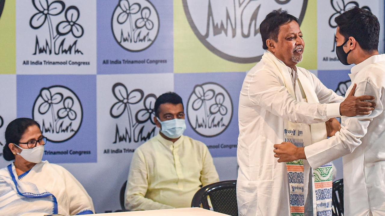 Mukul and his son Subranshu joined TMC with Bengal Chief Minister Mamata Banerjee and other leaders of the state's ruling party’s presence.
