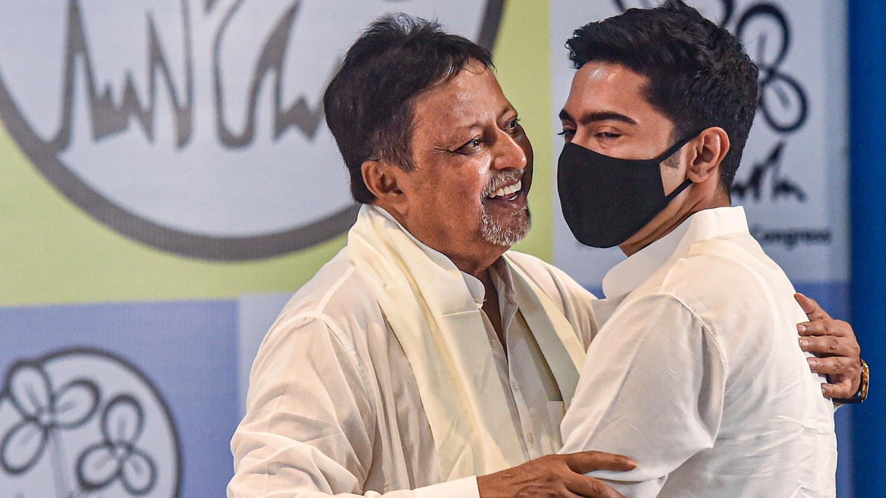 Speculation had been rife about Roy's possible homecoming after Banerjee's nephew and TMC MP Abhishek recently visited his wife at a city hospital.