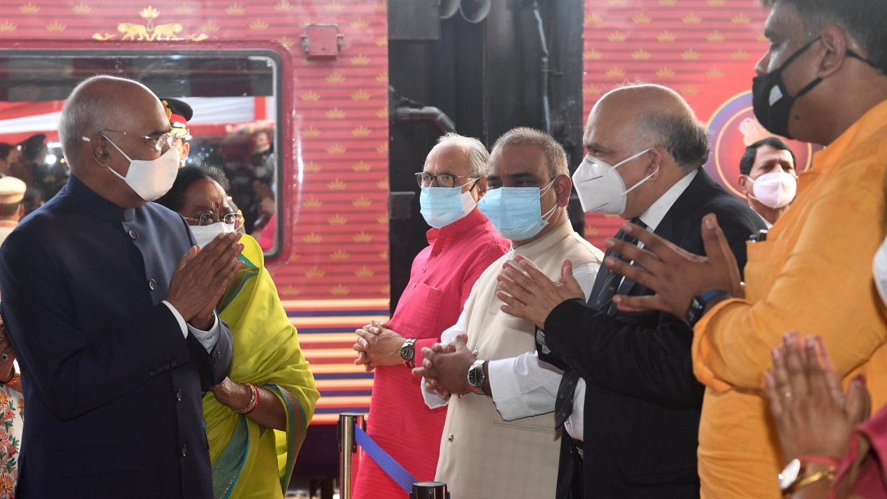 Kovind arrived in Kanpur late in the evening and was received by Uttar Pradesh Governor Anandiben Patel and Chief Minister Yogi Adityanath in a grand welcome ceremony.