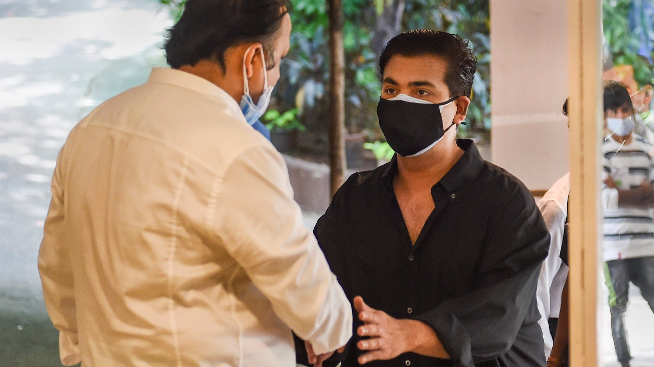 Bollywood filmmaker Karan Johar arrives to pay his last respects. Credit: PTI Photo