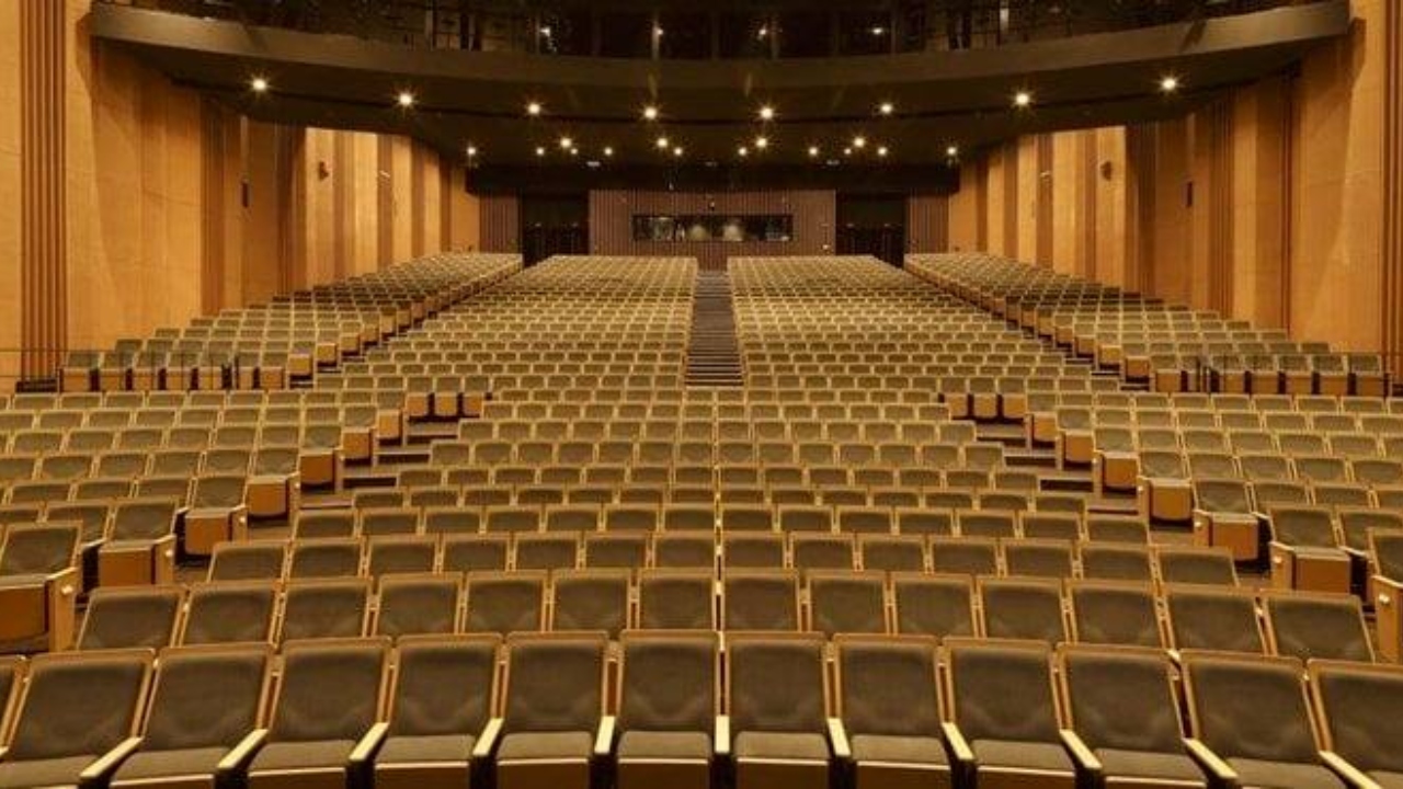 The centre is ideal for holding international conferences, exhibitions and music concerts and other events and the gallery is done up with murals depicting Varanasi's art, culture and music. The two-storied convention centre has been built in Sigra area on 2.87 hectares of land and has a seating capacity of 1,200 people. Credit: Facebook/@narendramodi