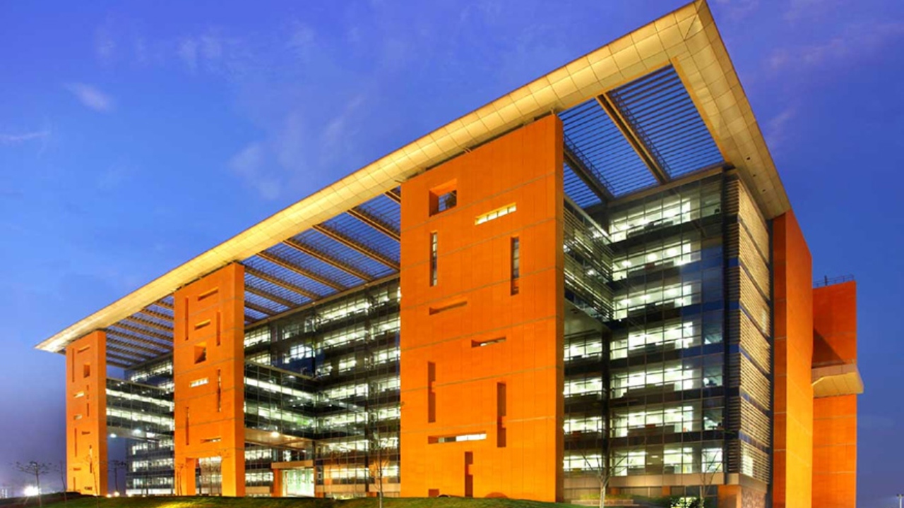 Adobe Headquarters, Noida: American multinational computer software company has planned to set up an attractive office building which is intriguing to the eye in Noida, Uttar Pradesh. Credit: Adobe India