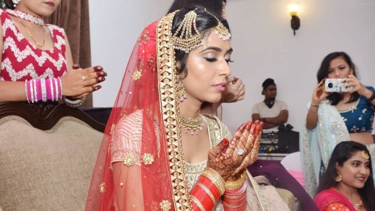 Anjum Khan during the wedding. Credit: Instagram/dubeshivam
