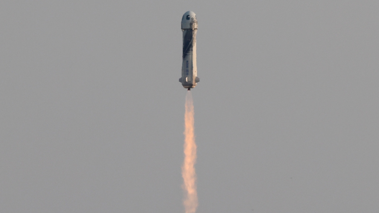 Earlier, the New Shepard capsule reached at an altitude of 66.5 miles (107 kilometers), allowing the passengers to experience weightlessness while admiring the curve of the Earth. Credit: Reuters Photo