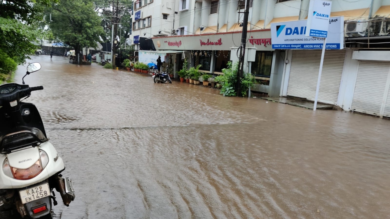 India Meteorological Department (IMD) has issued an alert of heavy rainfall for the next few days. Credit: Special Arrangement