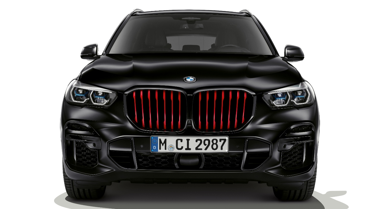 German luxury carmaker BMW launched special Black Vermilion editions of BMW X5 and BMW X6. The new special editions will see a very limited-production run and will be made available in the US and Europe from August 2021.