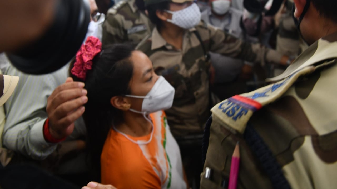 Mirabai returned to a hero's welcome amid the chants of 'Bharat Mata ki Jai'. Credit: Amlan Paliwal