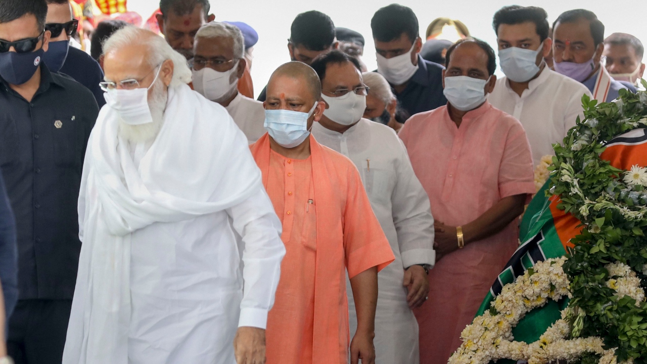 Prime Minister Narendra Modi, UP CM Yogi Adityanath and other leaders leave after paying their last respects to senior BJP leader Kalyan Singh, in Lucknow. Credit: PTI Photo