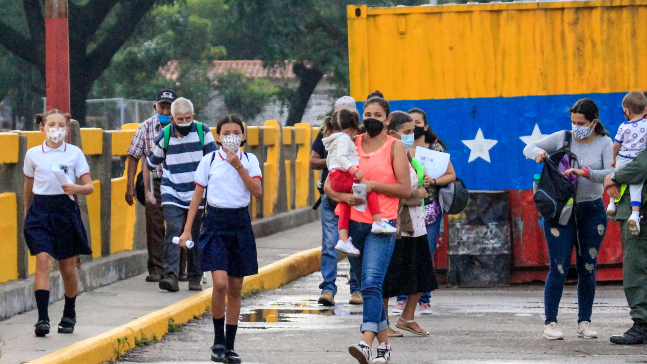 Colombian and Venezuelan authorities are evaluating the possibility of reopening the borders, unilaterally closed by Caracas since 2015. Credit: AFP Photo