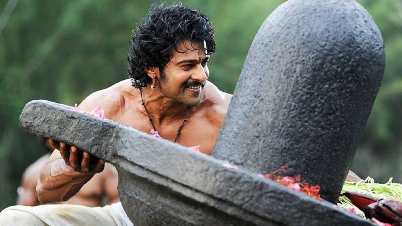 An ardent cinema lover, Prabhas admires Rajkumar Hirani’s work very much. During an interview, Prabhas revealed that he has seen Hirani’s films; ‘Munna Bhai MBBS’ and ‘3 Idiots’ almost two dozen times. Credit: Instagram/actorprabhas