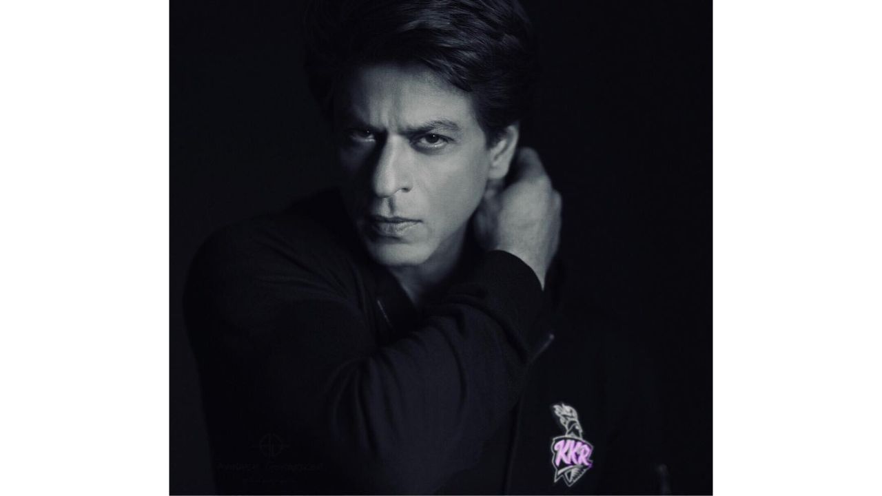 This might come as surprise, SRK's first salary was around 50 rupees which he earned by working in Pankaj Udhas music concert in Delhi. Credit: Instagram/iamsrk