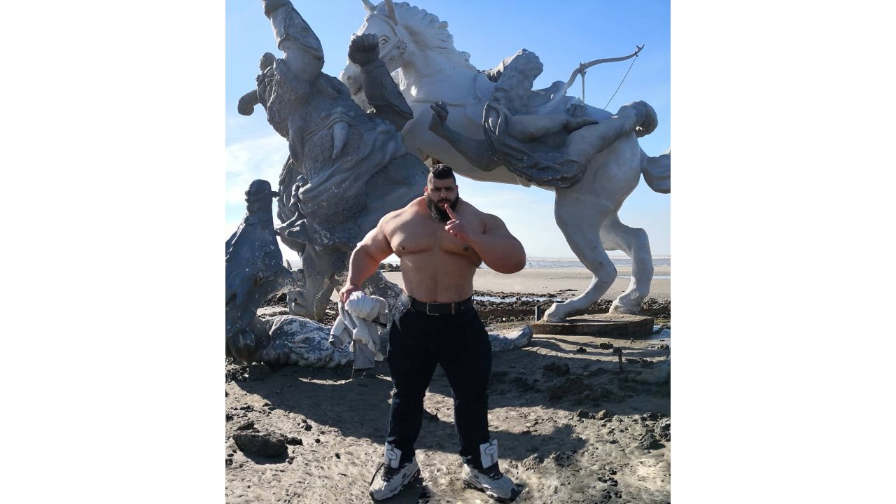Sajad Gharibi has earned worldwide recognition for his ‘outrageous’ physique. Credit: Instagram/sajadgharibiofficial