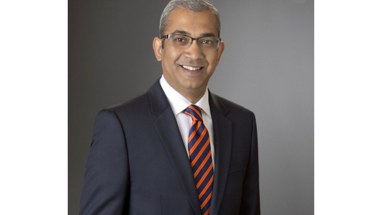 Ashok Vermuri, an IIM Ahmedabad alumni, served as the CEO of Igate and Conduent Inc from 2013-2019. Credit: Linkedin/Ashok Vemuri