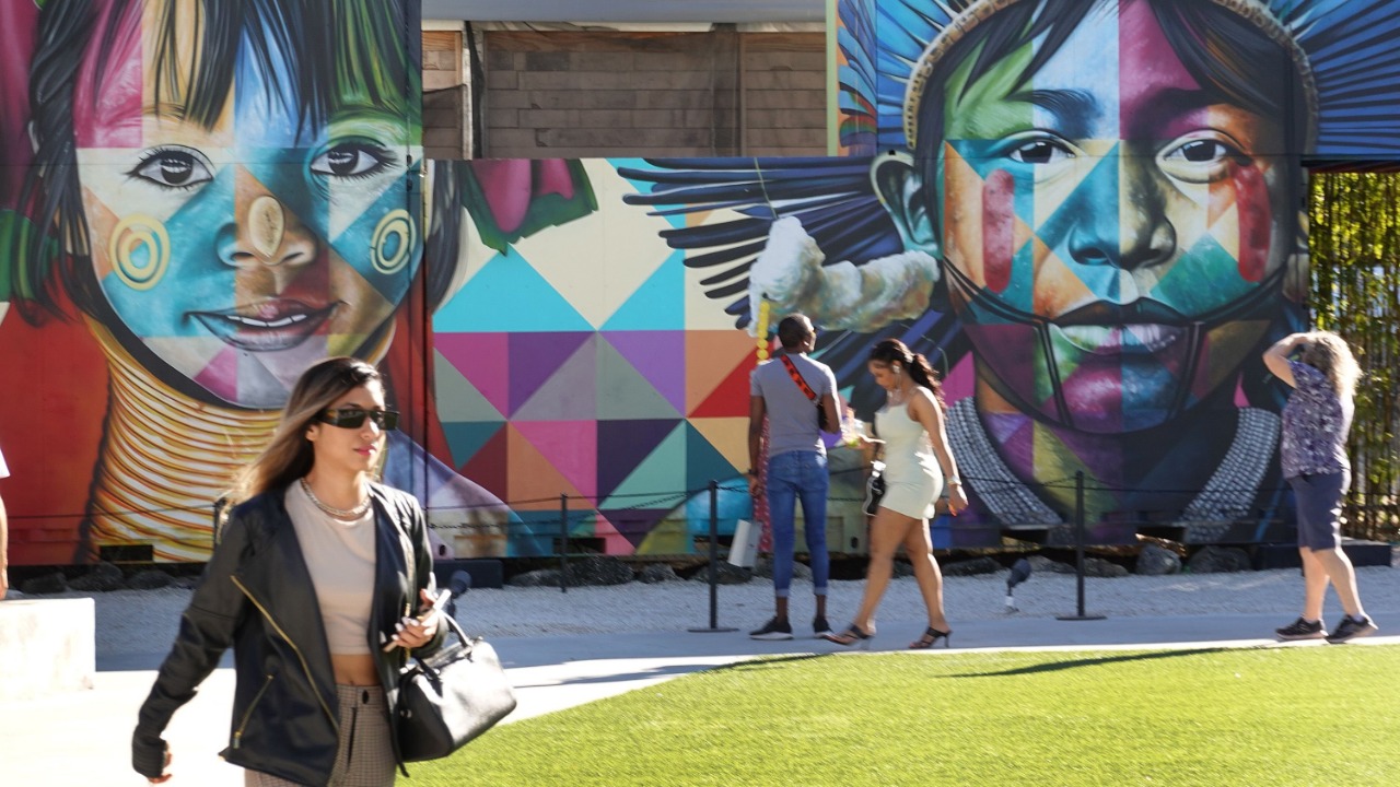 Tourism economies around the country are concerned about the possible slowdown in business now that the Covid-19 Omicron variant is in the United States. Credit: AFP Photo
