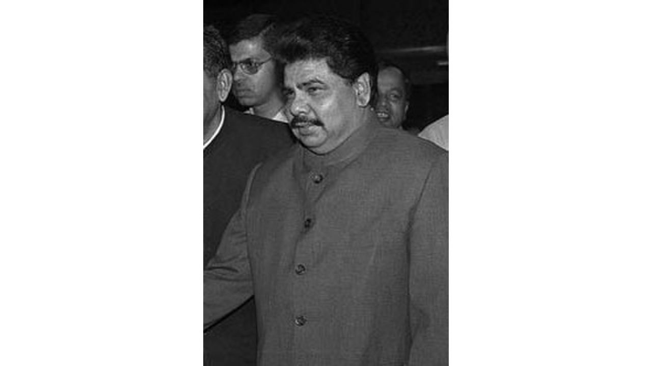 Lok Sabha Speaker and Telugu Desam leader G M C Balayogi died in a chopper crash in 2002. 