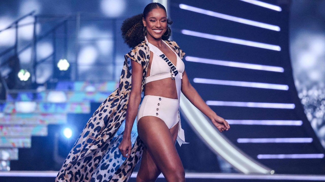 Svelte beauty Thessaly Zimmerman from Aruba, walks the ramp during the swimsuit competition. Credit: AFP Photo