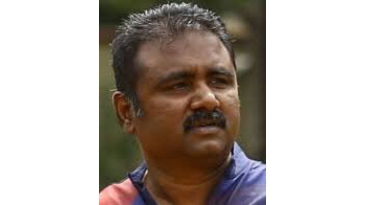 In 1988, cricketer Myluahanan Senthilnathan from Tamil Nadu became the first player to lead the team in Under-19 Cricket World Cup. Credit: Twitter/@bhaleraosarang