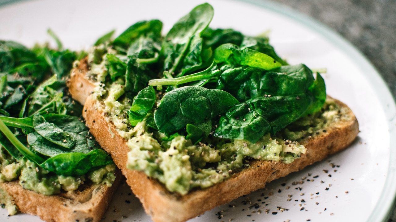 Spinach: Rich in fibre and protein, Spinach is one of the favourite foods for the diabetics. It also prevents cancer and helps in weight loss. Credit: Special Arrangement