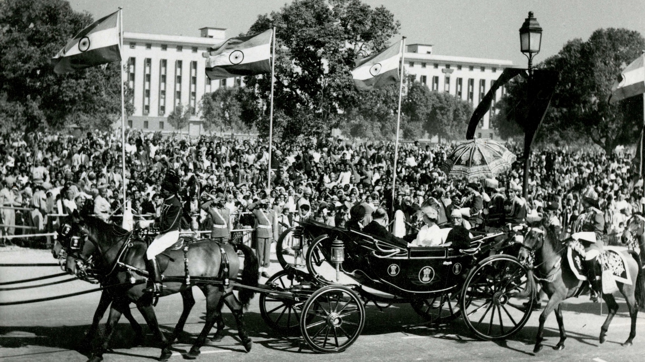 Dr Rajendra Prasad with Queen Elizabeth II and HRH The Prince Philip, Duke of Edinburgh driving in-State after witnessing the Republic Day Parade in 1961. Credit: Twitter/@RBArchive