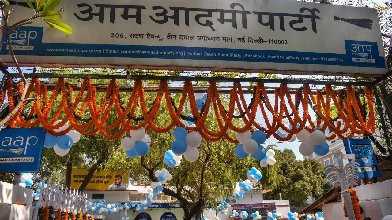 Aam Aadmi Party (AAP) office decorated with balloons and flowers during counting day of Punjab Assembly polls, at party office in New Delhi. Credit: PTI Photo