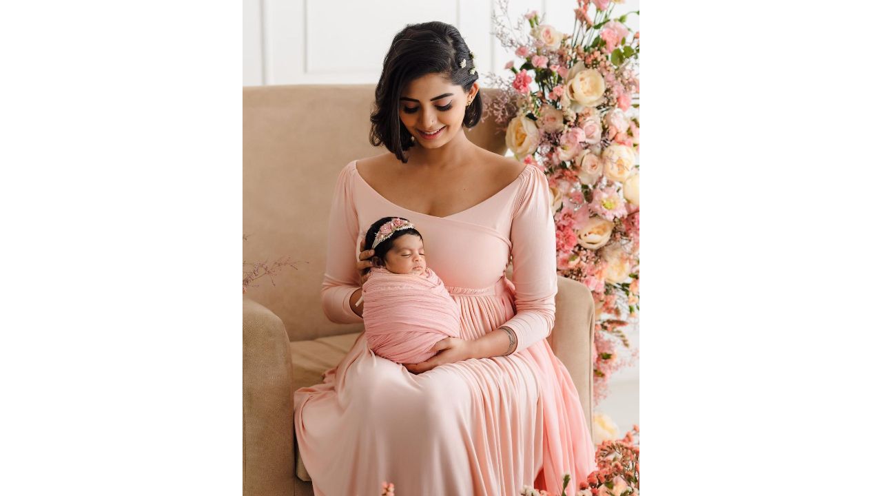 Disha and Avira setting the fashion bar of mother-daughter twinning high. Credit: Instagram/disha.madan