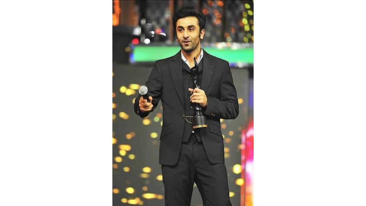 Ranbir also openly admitted his love for Alia while giving a speech at an award function in 2019. Credit: Special Arrangement