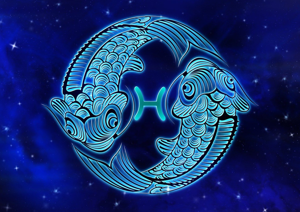 Pisces | Your expressive way of dealing gives you the upper hand today. You’ve become bored with your usual routine and you’ll be going to great lengths to make life more exciting. Sports and social activities will put your attributes to good use.  Lucky Colour: Sea- Green.  Lucky Number: 8