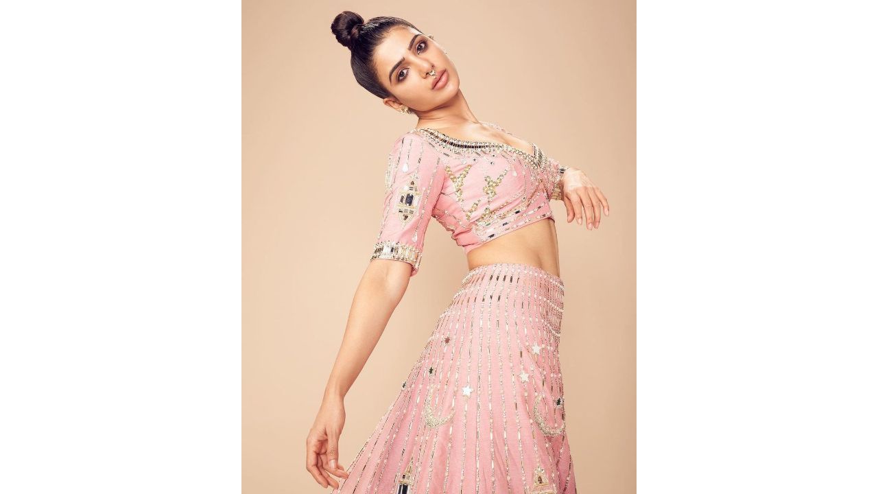 Many believe that Samantha made her debut with Gautham Vasudev Menon’s Kollywood film, ‘Vinnaithaandi Varuvaayaa’ (2010), but it is not. Her debut movie is ‘Moscowin Kavery’ (2010) which was helmed by Ravi Varman. Credit: Instagram/samantharuthprabhuoffl