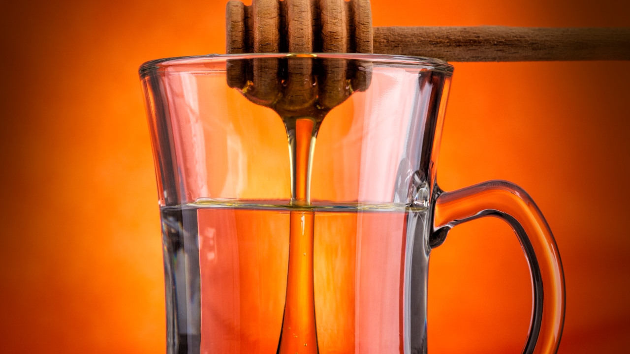 Honey is responsible for its antioxidant properties, as well as its antibacterial and antifungal power. It can be used to keep to improve your skin. Credit: Getty Images