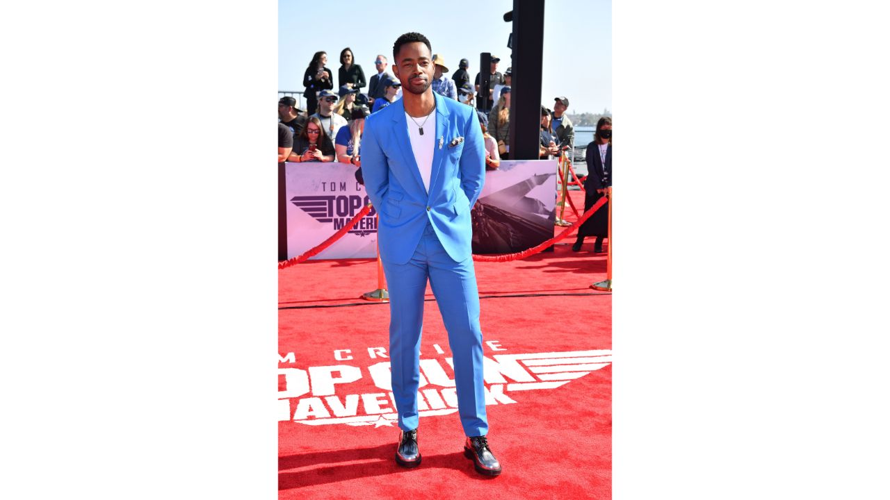 Jay Ellis looked handsome in a bright blue suit paired with white t-shirt. Credit: AFP Photo