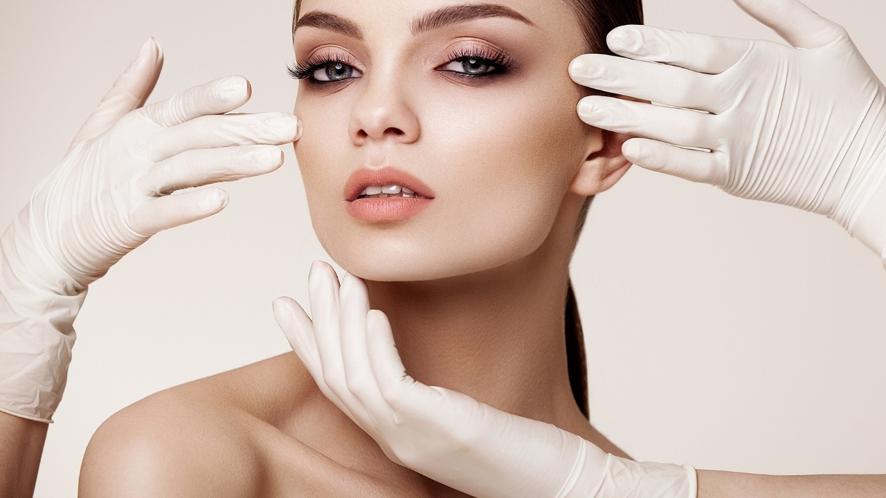 Photofacial IPL: It uses the power of gentle IPL light to deliver comprehensive facial rejuvenation. The light emitted during the IPL laser is also helpful in relieving symptoms of melasma, dark spots, freckles, blemishes and other pigment irregularities. IPL light is well absorbed by the red blood cells and hence is known to reduce broken capillaries and spider veins making it an ideal treatment for conditions like rosacea, and skin redness and sensitivity. Credit: DH Pool Photo