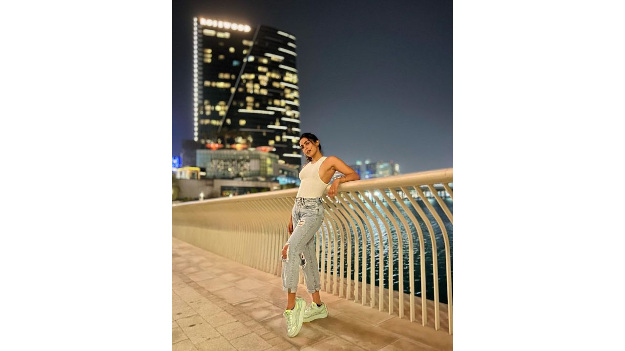 Samyuktha is teasing her fans by sharing her holiday pictures where she can be seen having truckloads of fun. Credit: Instagram/samyuktha_hegde