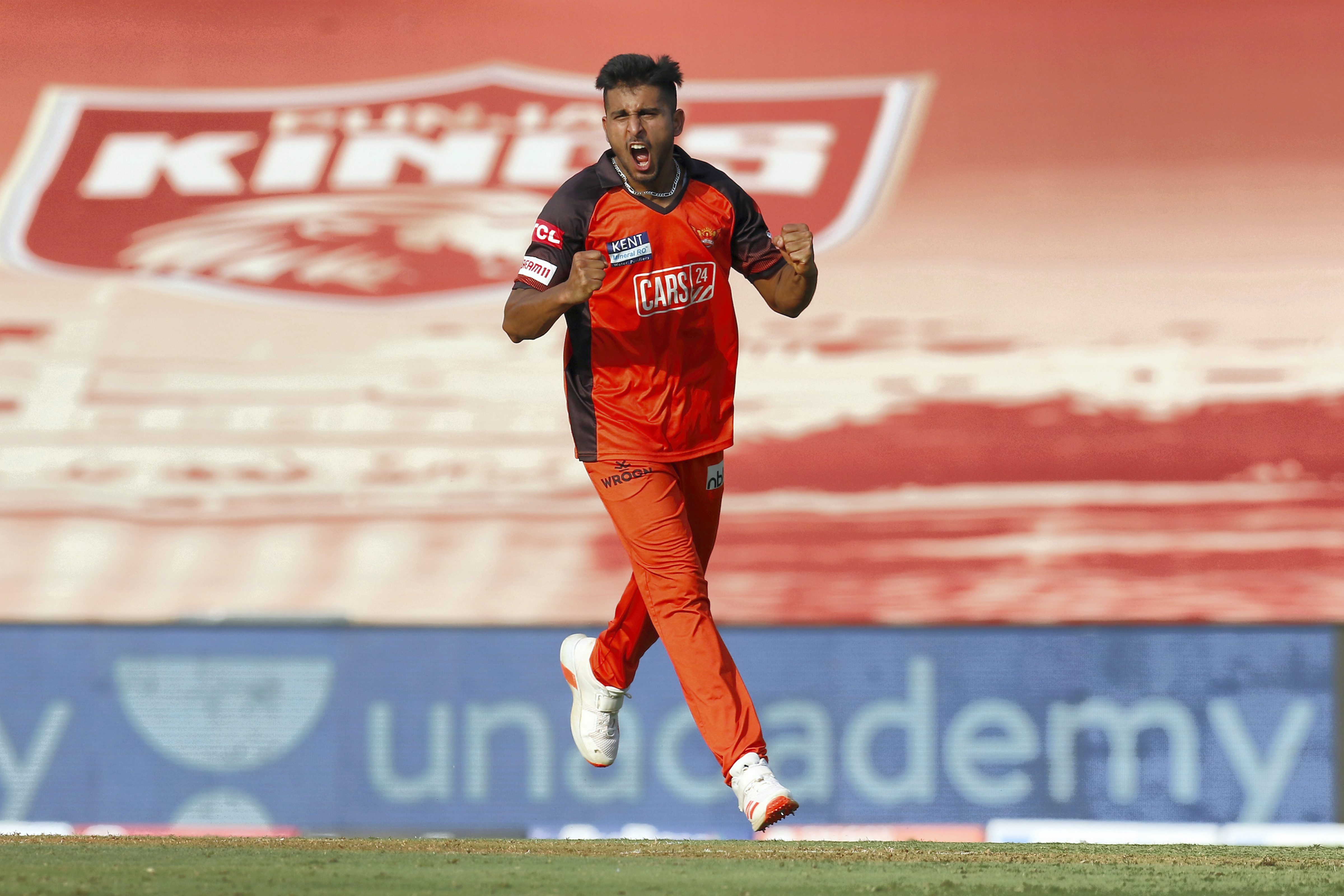 Rank 4 | Umran Malik (SRH) | Wickets: 22 | Matches: 14 | Economy: 8.97