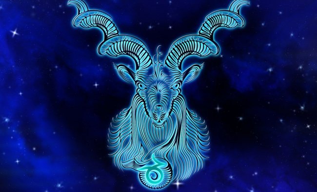 Capricorn | A period of change and transition begins, with the  moon bringing new endeavours to fruition. Singles may find opportunity to cross the frontier of romance. Travel, study or people from overseas may be involved | Lucky Colour: Chrome  | Lucky Number: 4 | Credit: Pixabay