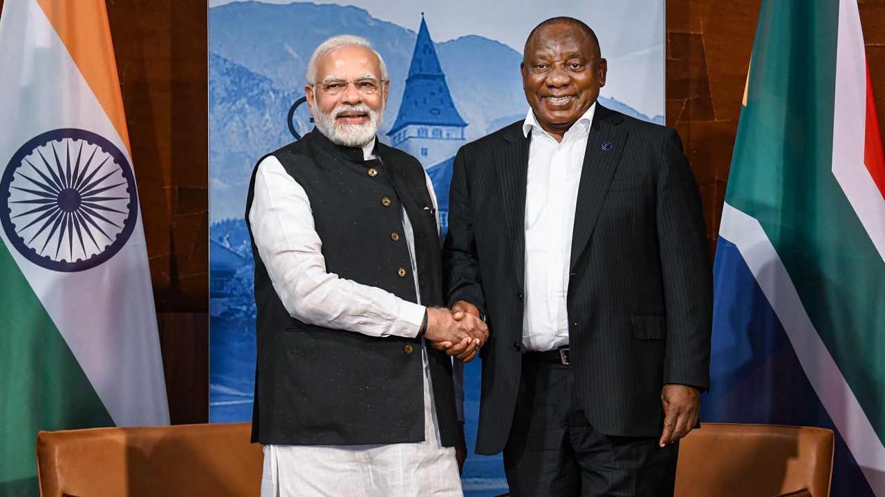 Prime Minister Narendra Modi met South African President Cyril Ramaphosa on the sidelines of the G7 Summit in Schloss Elmau, Germany and welcomed the WTO agreement reached in June that supports the production of Covid-19 vaccines in developing countries. Credit: Twitter/@PMOIndia