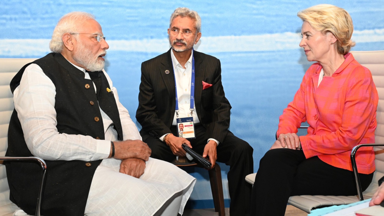 Prime Minister Narendra Modi seen interacting with President of European Commission Ursula von der Leyen during a meeting on the sidelines of the G7 Summit in Germany. Credit: Twitter/@vonderleyen