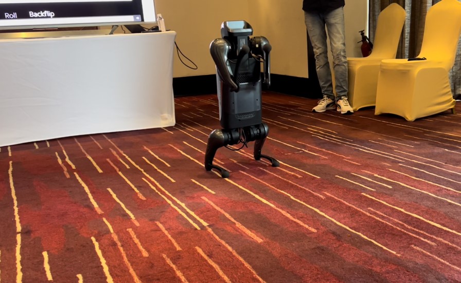 Users can use digital voice assistants to command and control CyberDog by setting a wake word, or simply use its accompanying remote and smartphone app. Credit: DH Photo/KVN Rohit