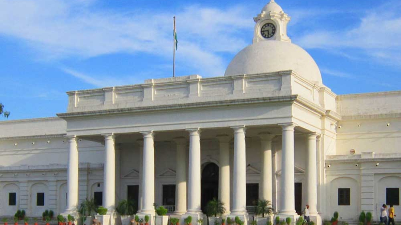 Located in Roorkee - Haridwar Highway, Uttarakhand, IIM Roorkee was positioned seventh on the list. Credit: IIT Roorkee