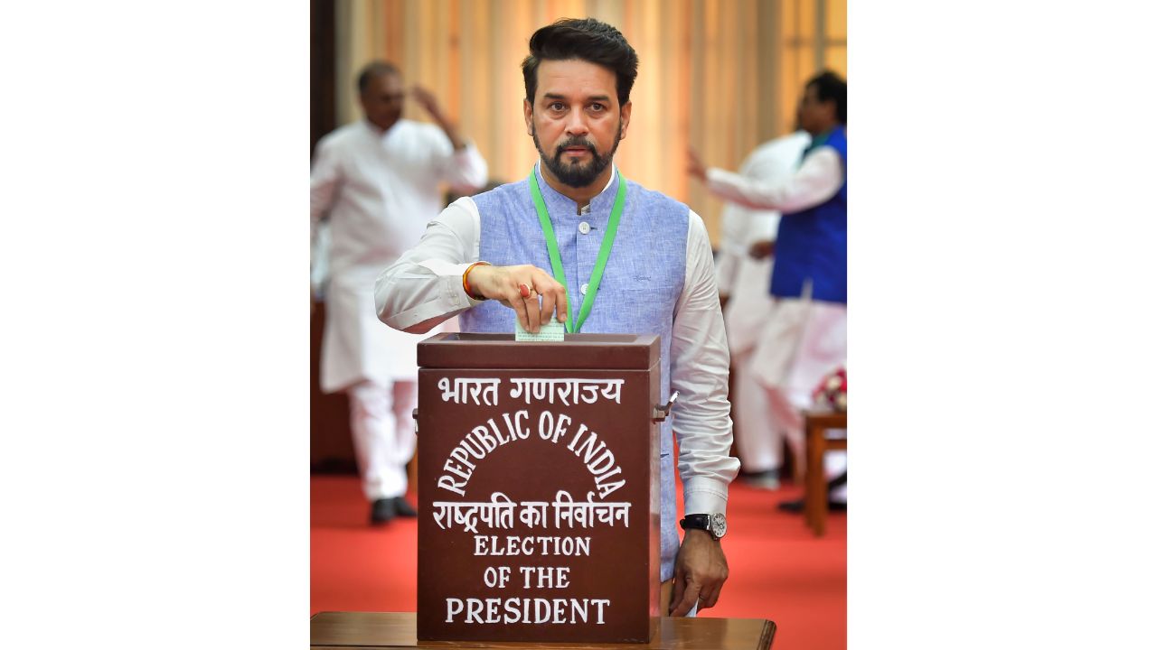 Union Minister for Information and Broadcasting Anurag Thakur casts his vote for the election of the President, at Parliament House in New Delhi. Credit: PTI Photo