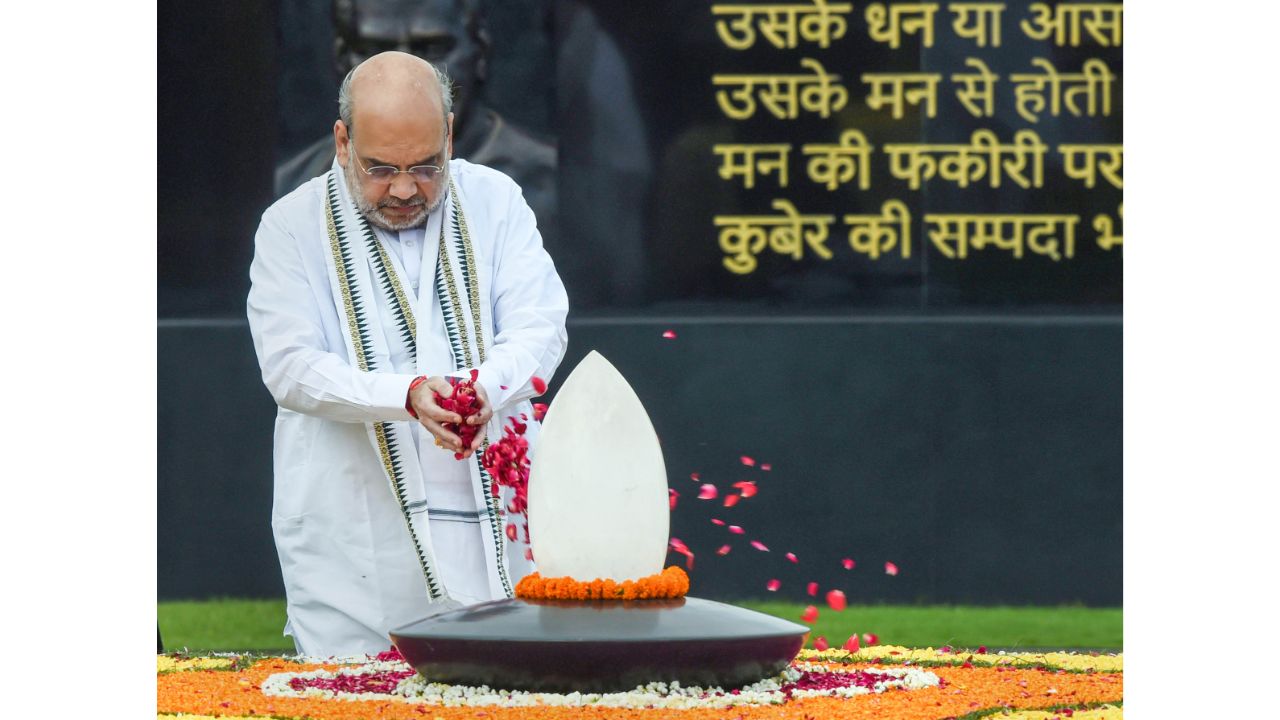 Home Minister Amit Shah pays floral tribute to Atal Bihari Vajpayee on his death anniversary at Sadaiv Atal in New Delhi. Credit: PTI Photo